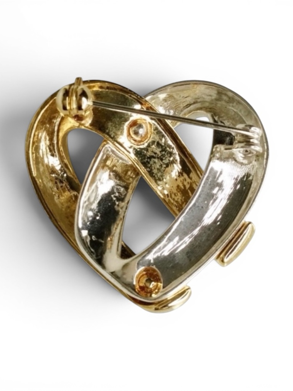 Vintage Two‑Tone Interlocking Heart Brooch – Classic Mid‑Century Style - Picture 8 of 10